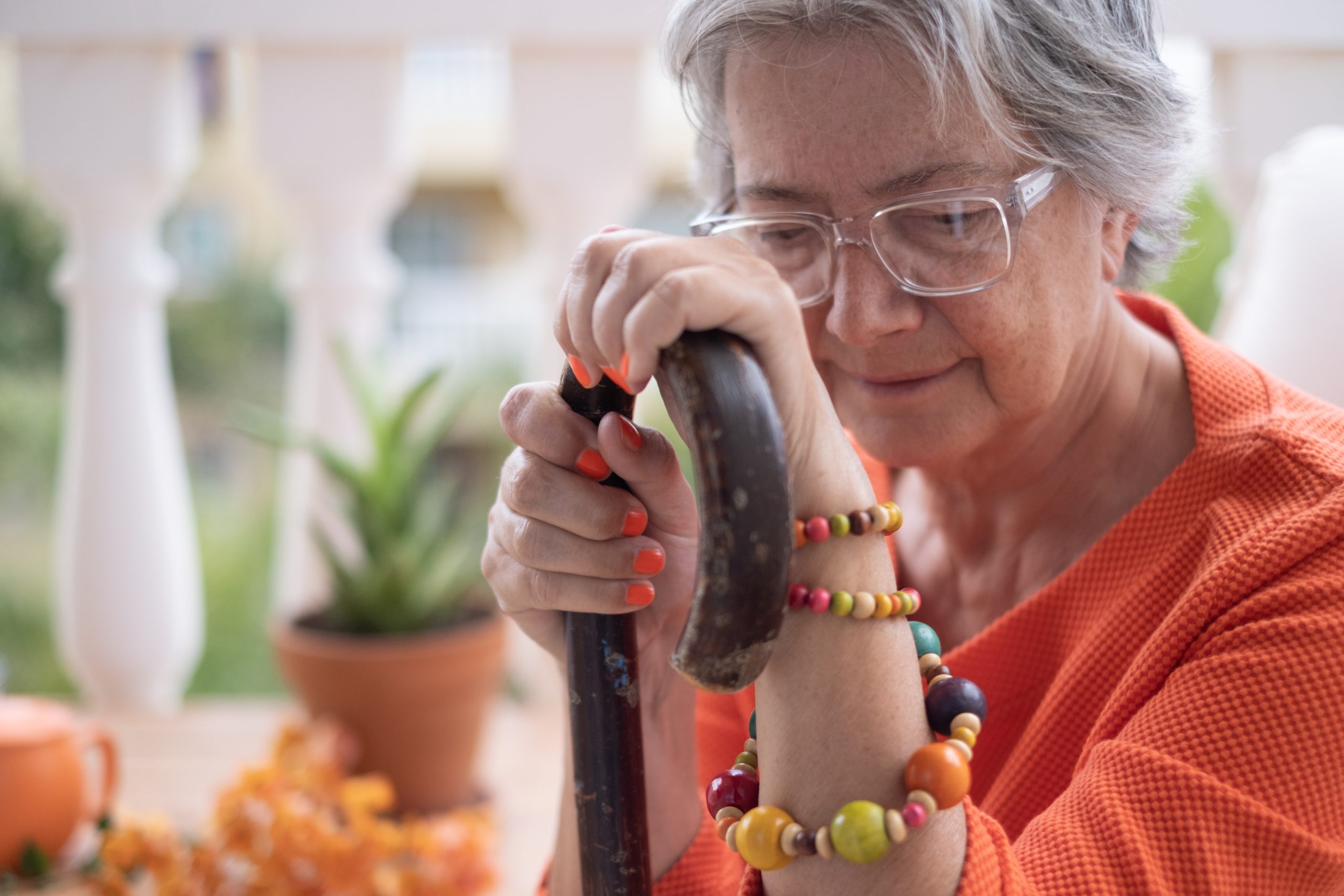 Managing Arthritis in Seniors: Tools and Tips for Better Living