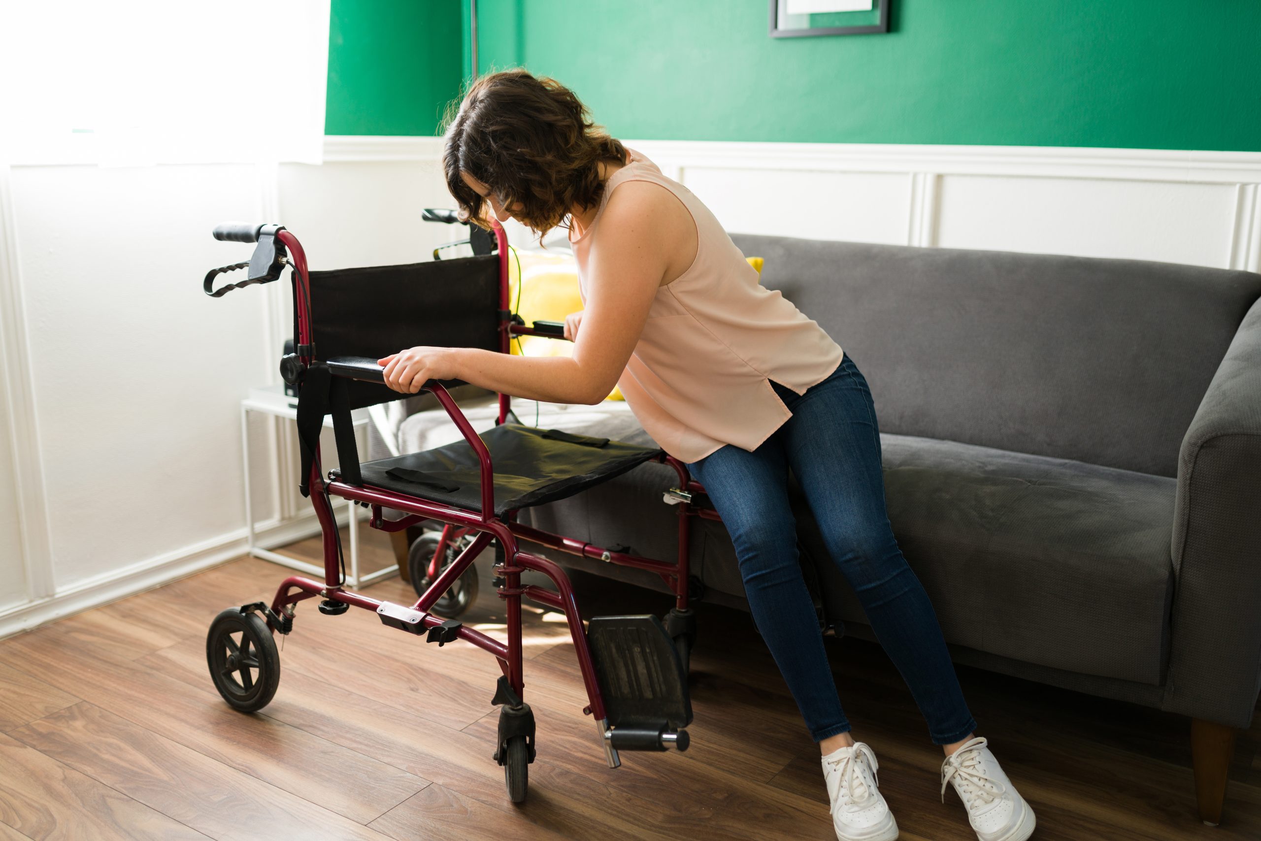 Walker Buying Guide for Caregivers: Choosing the Right Support for Your Loved One