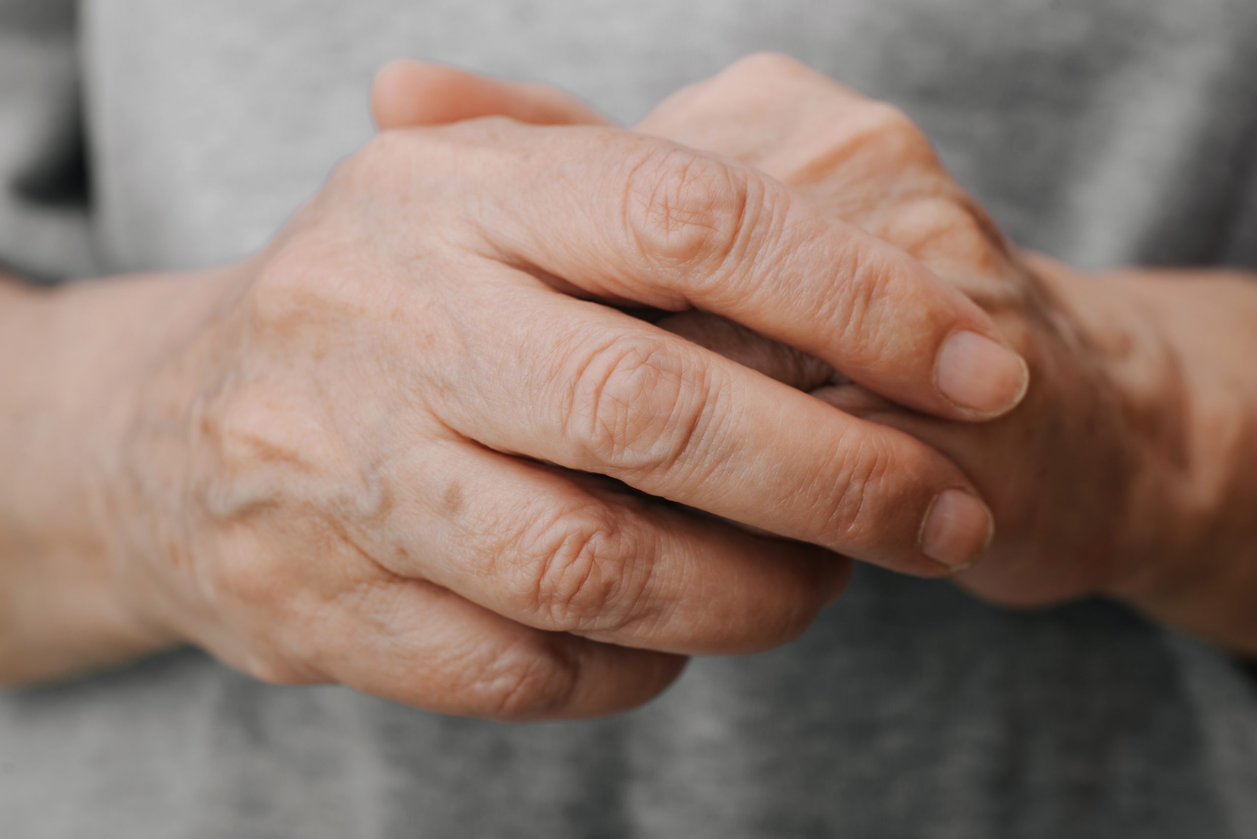 Managing Arthritis in Seniors: A 2026 Daily Guide