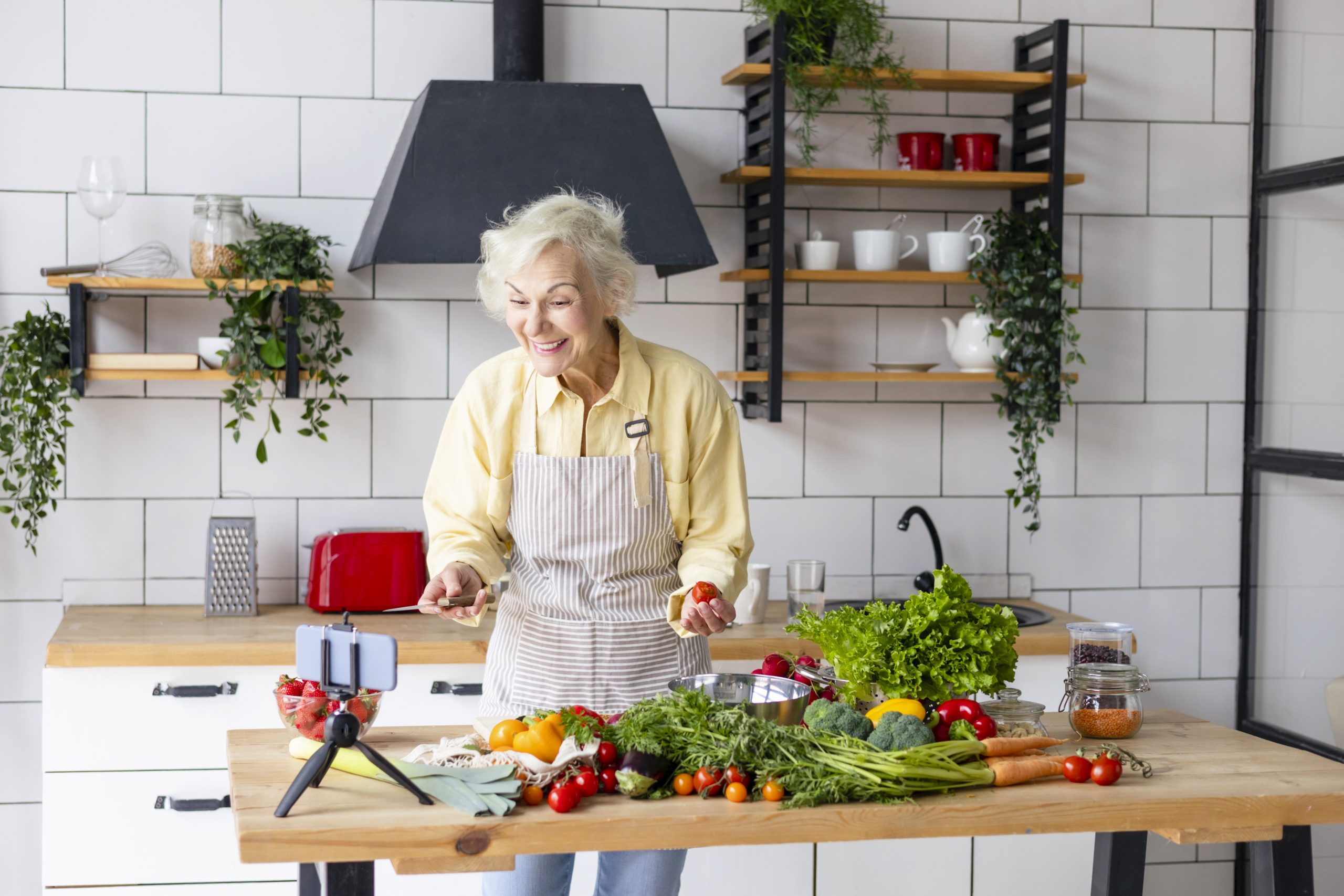 Arthritis-Friendly Kitchen Gadgets for Senior Independence in 2026