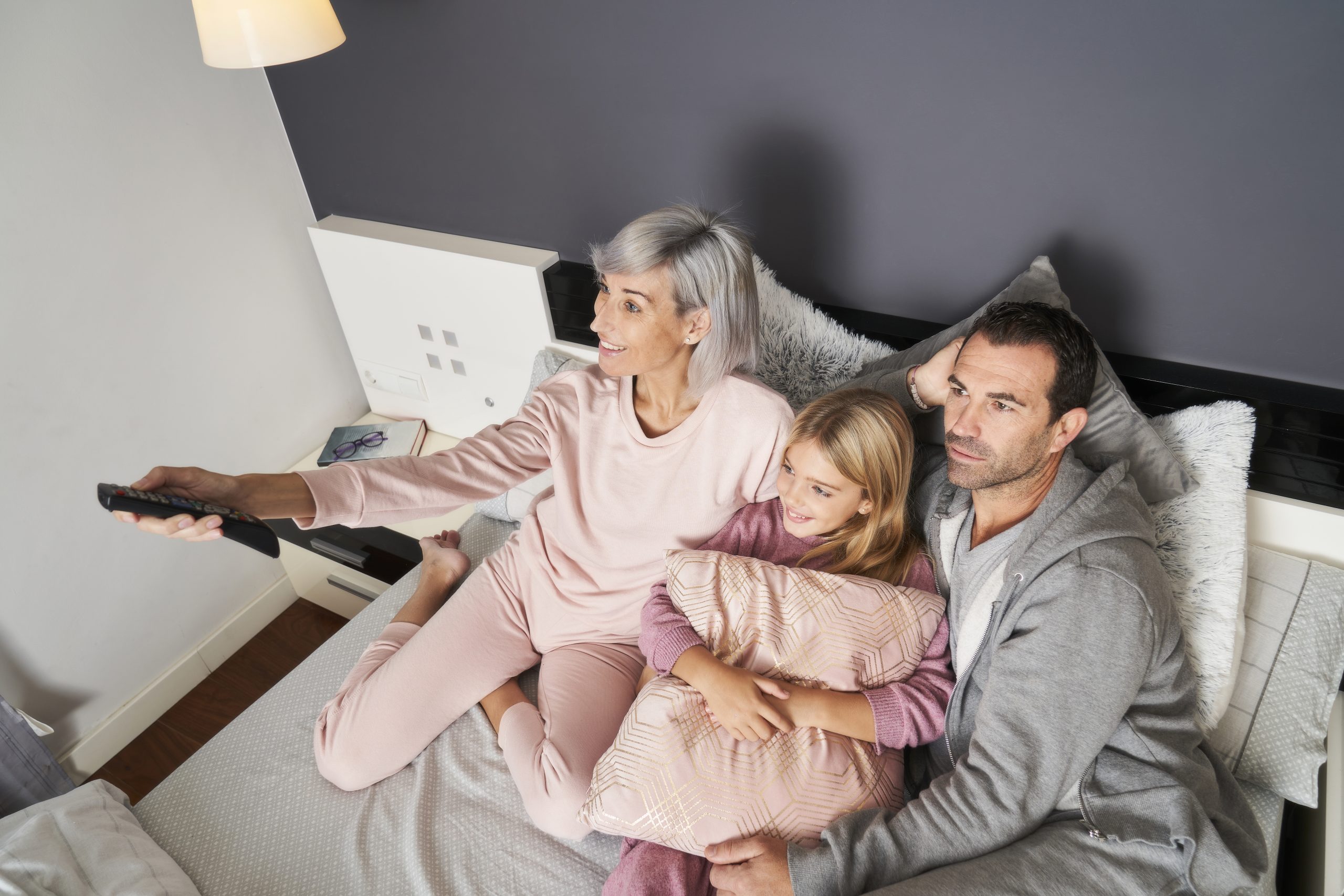 Adjustable Beds for Seniors Explained: Comfort, Therapy, and Safety at Home