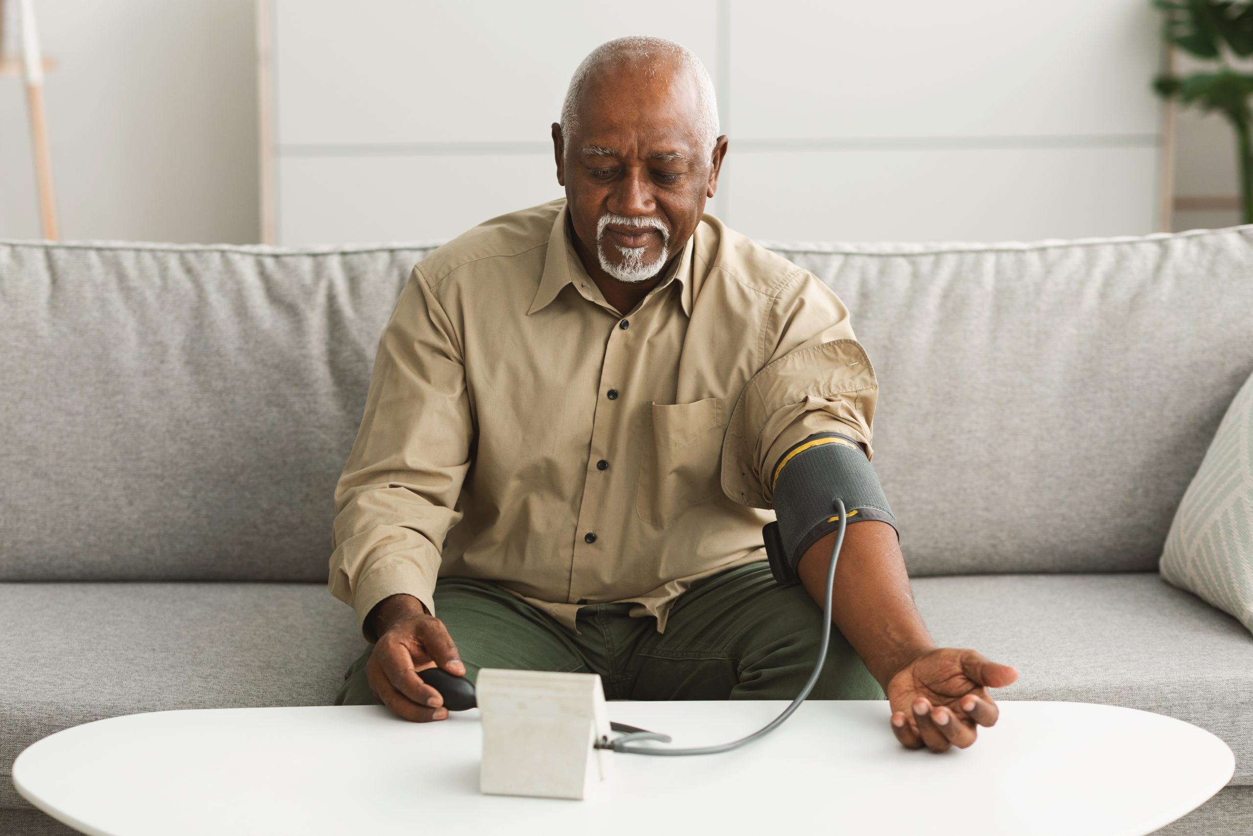 Blood Pressure Monitoring for Elderly Patients: Expert Tips for Precision