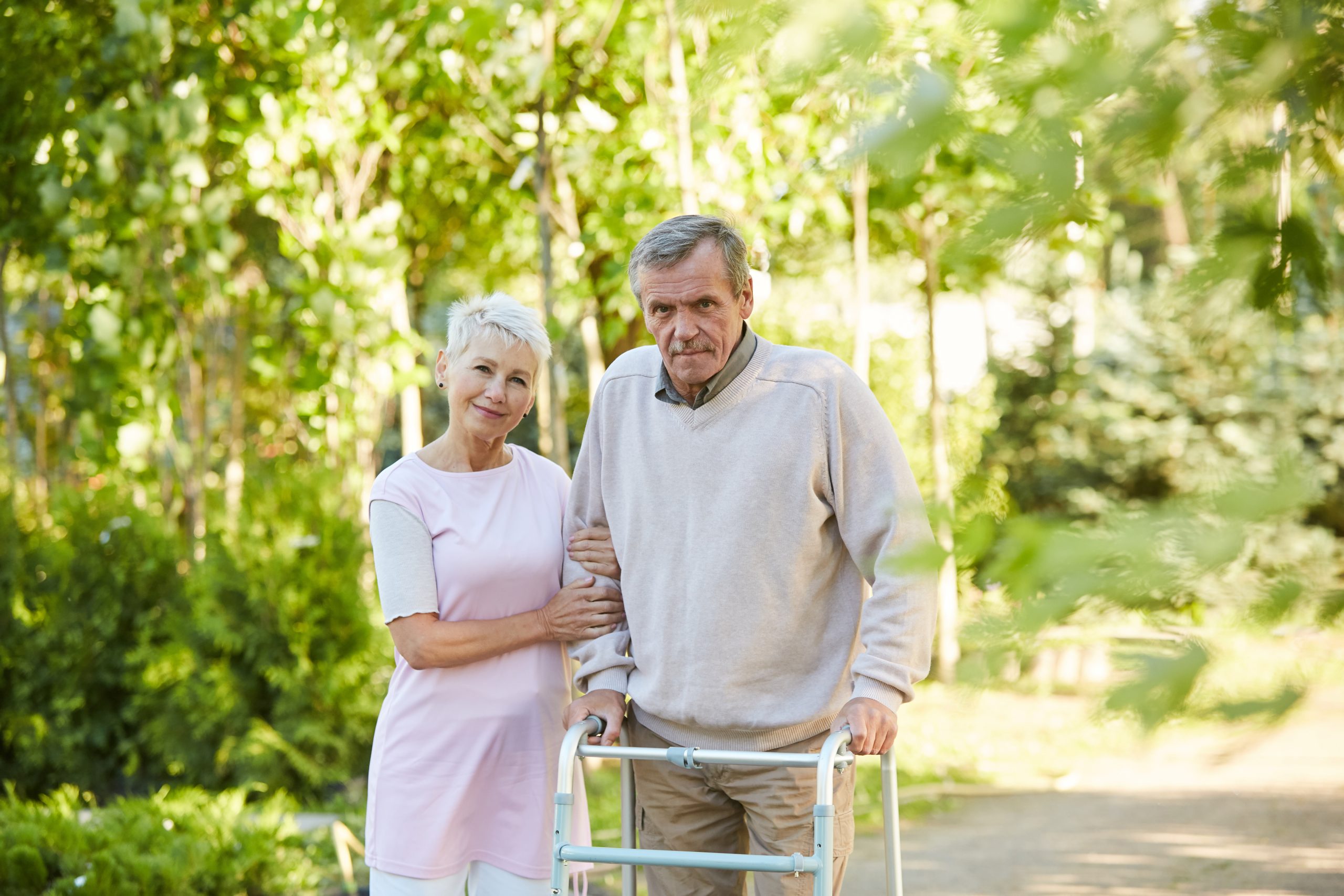Walkers for Seniors with Balance Problems: Choosing the Safest Option