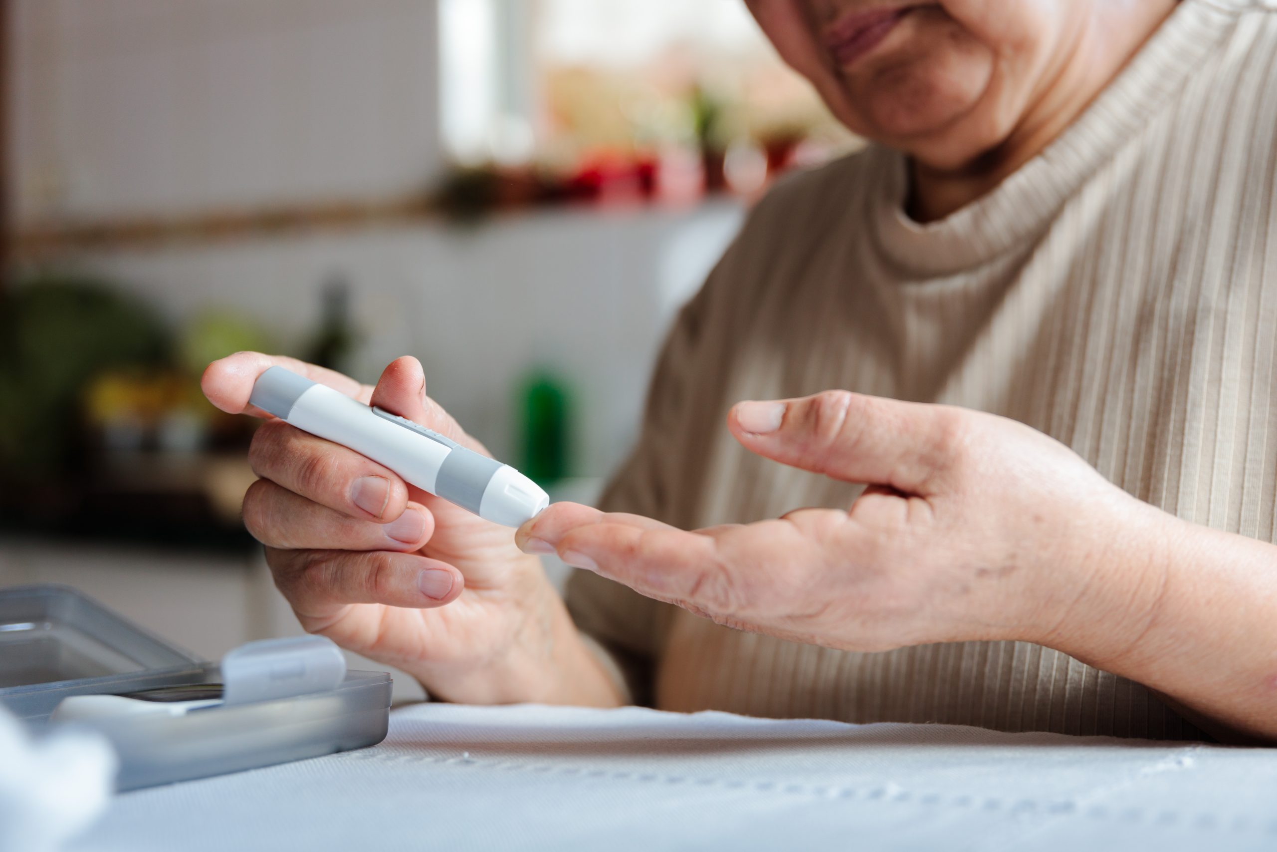 Managing Diabetes in the Elderly: A Practical Guide and Safety Tips