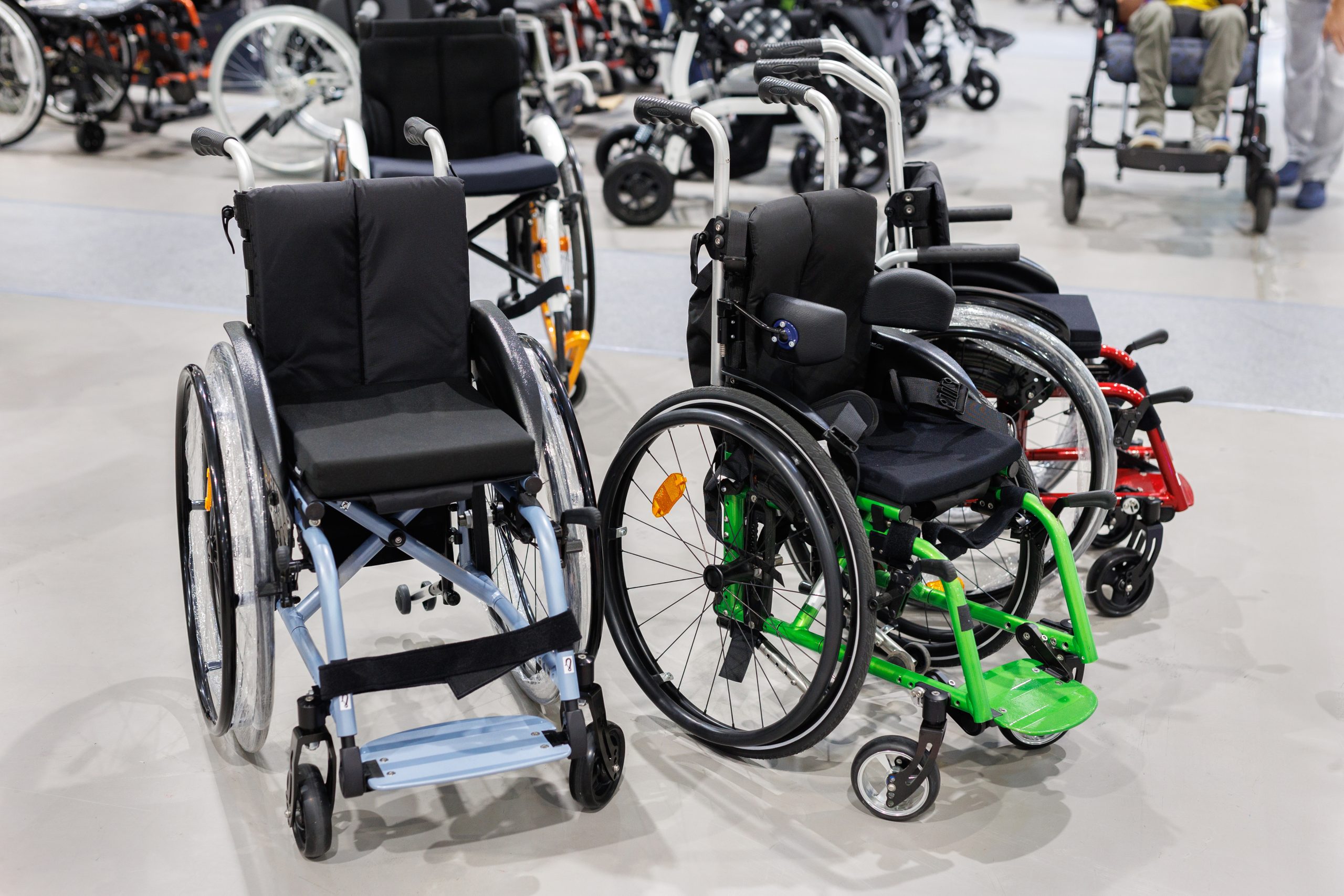 Manual vs Electric Wheelchairs: Which One is Right for You?