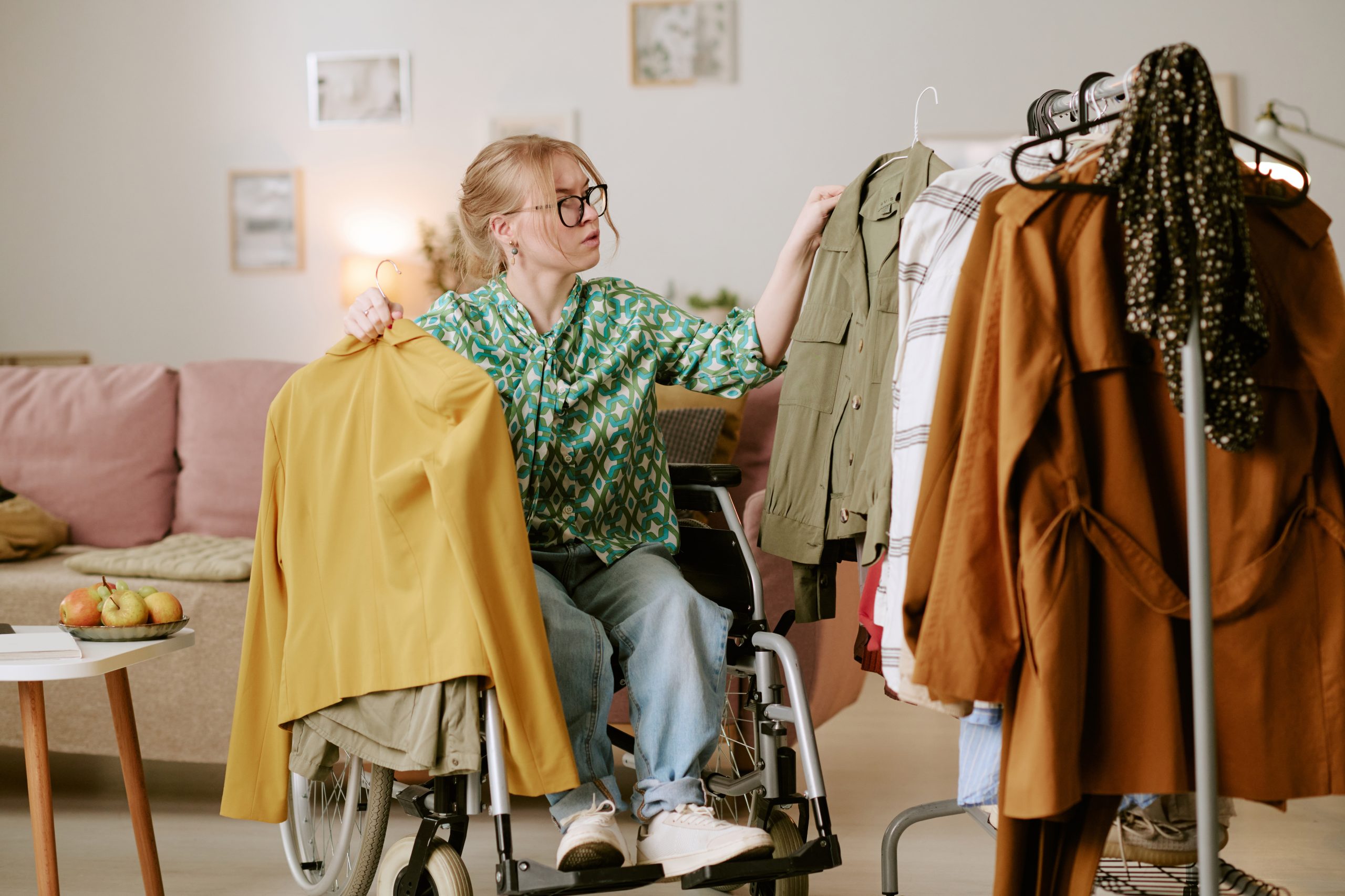 Adaptive Clothing for Seniors: Style Meets Function for Easy Dressing